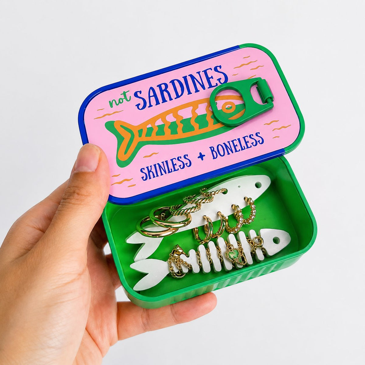 Travel jewelry case