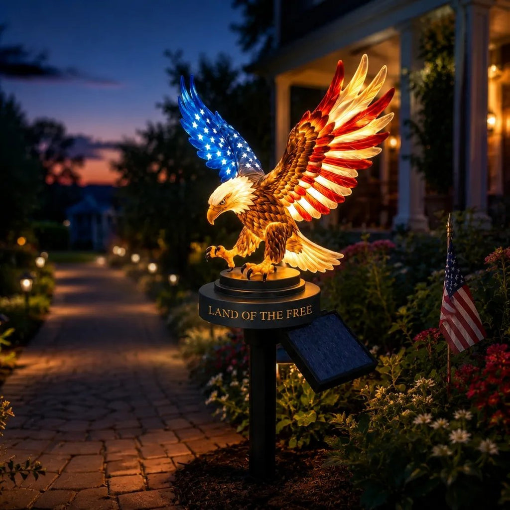 🔥Solar Eagle Garden Light – A Glowing Tribute to American Freedom🔥