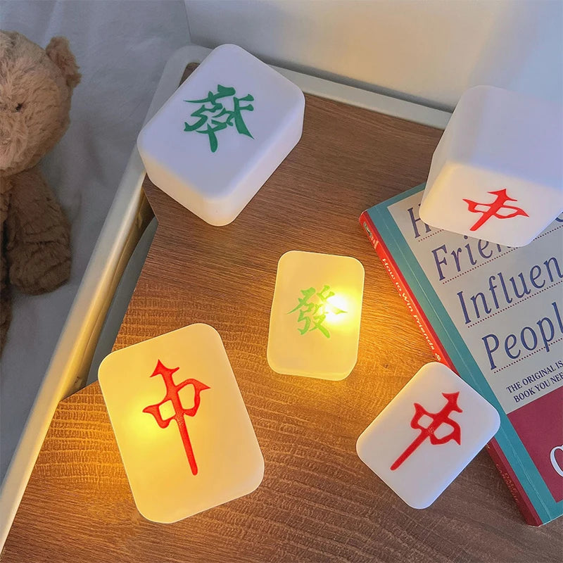 Cute Mahjong LED Night Light 🀄️ Aesthetic Room Decor & Creative Ambient Lamp ✨ Kawaii Silicone Bedside Light, Unique Novelty Gift for Game Lovers 🎁