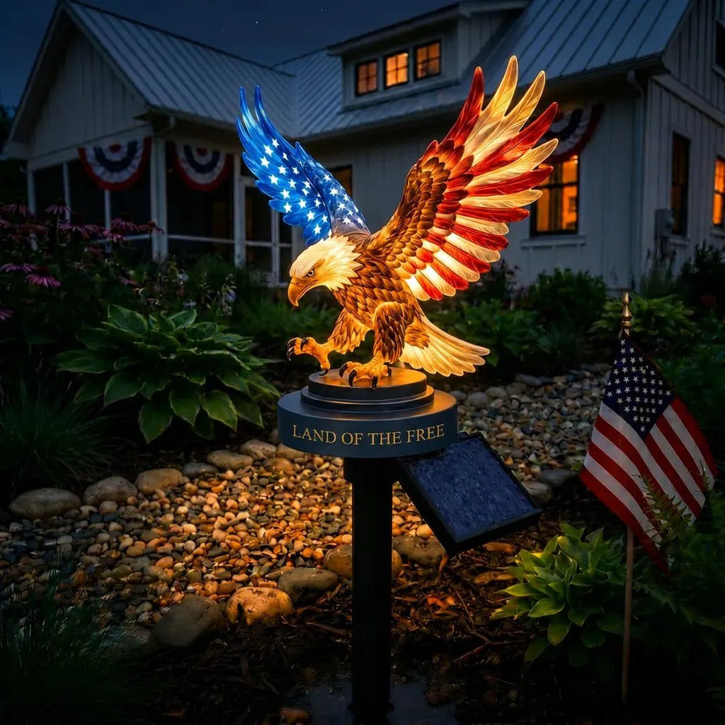 🔥Solar Eagle Garden Light – A Glowing Tribute to American Freedom🔥