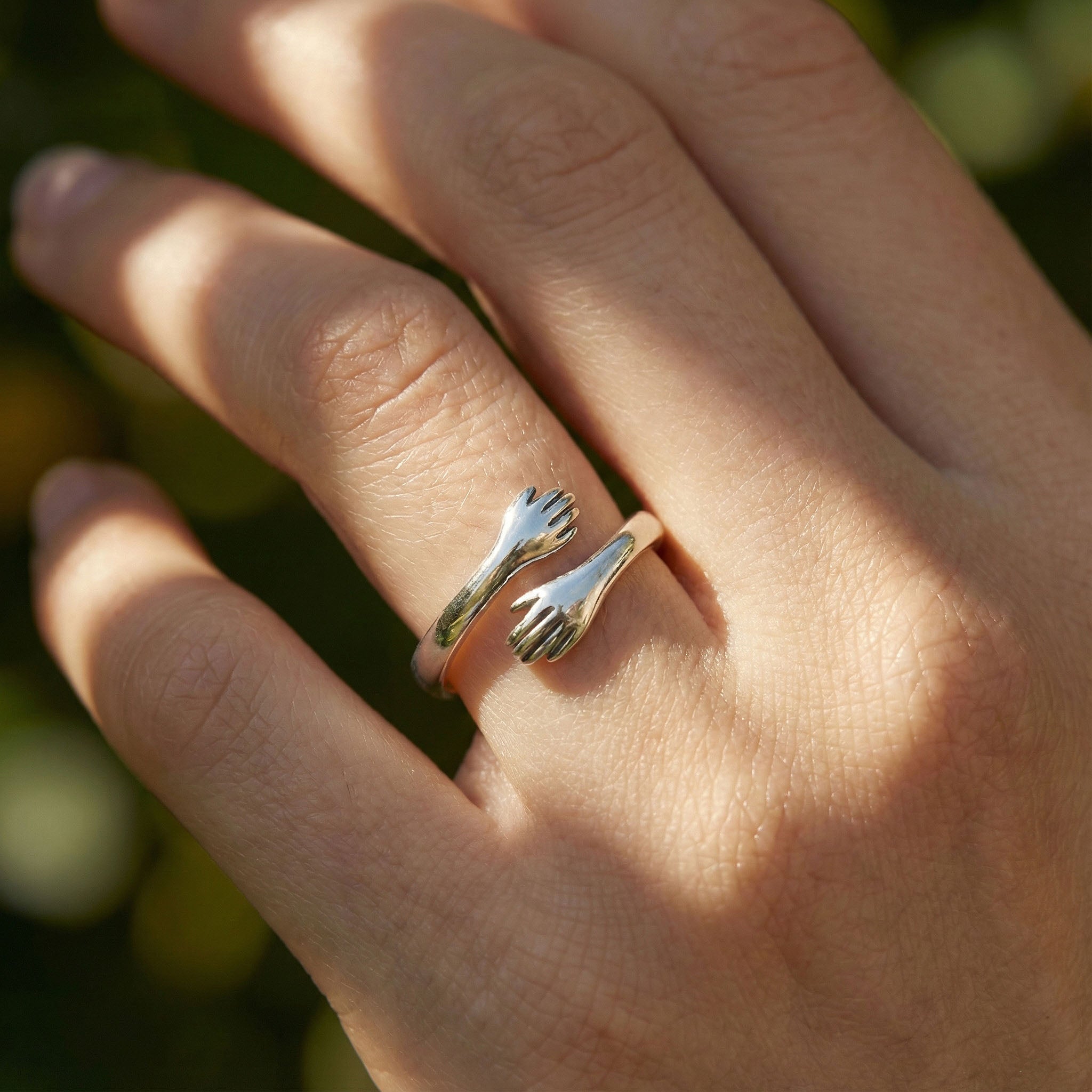 Hug Ring