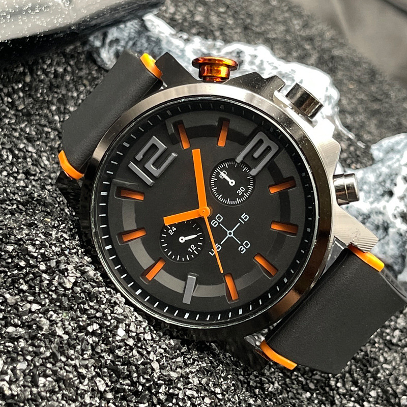 ⌚⏱️Men’s Sport Quartz Watch with Silicone Strap